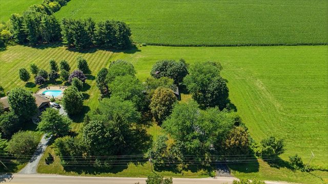 10562 Town Hall Road, Belvidere, IL 61008
