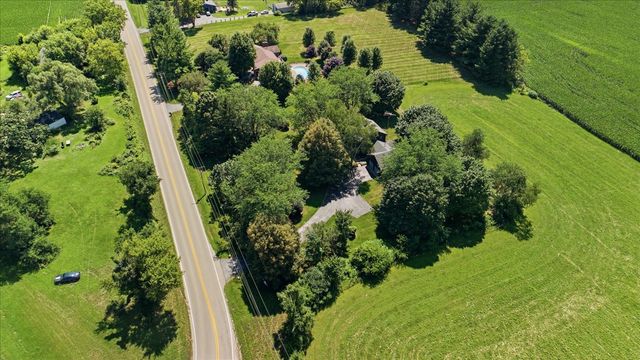 10562 Town Hall Road, Belvidere, IL 61008