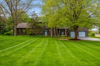 10562 Town Hall Road, Belvidere, IL 61008