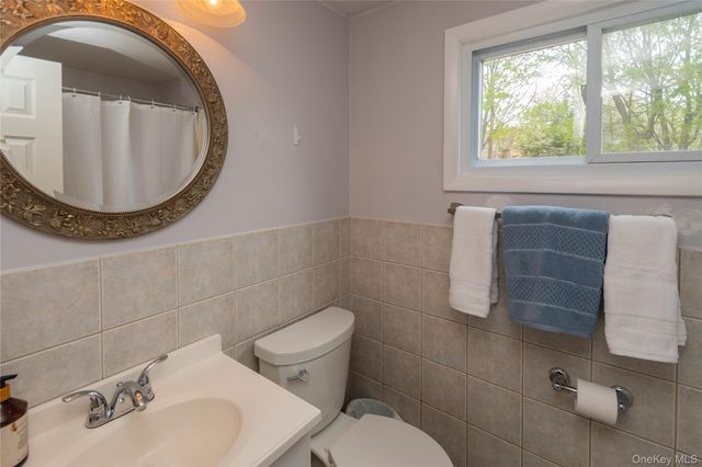5 Laurie Lane, Newburgh, NY 12550