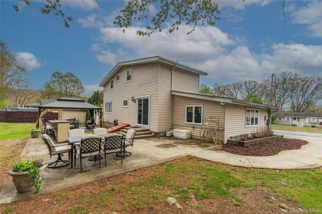 5 Laurie Lane, Newburgh, NY 12550