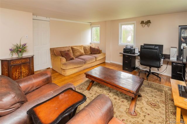 5 Laurie Lane, Newburgh, NY 12550