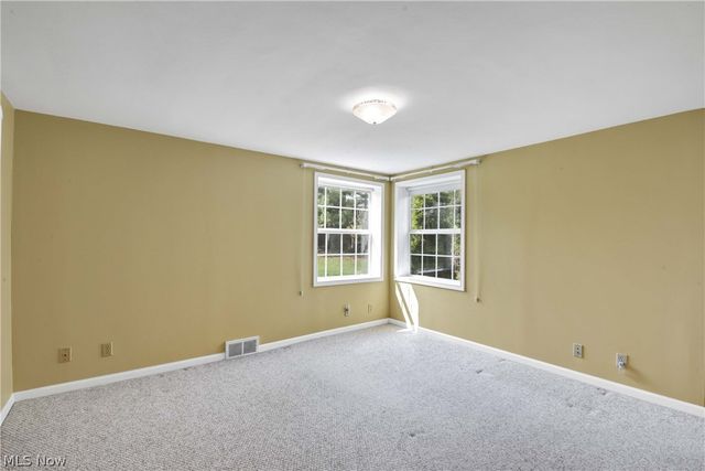 33015 Detroit Road, Avon, OH 44011