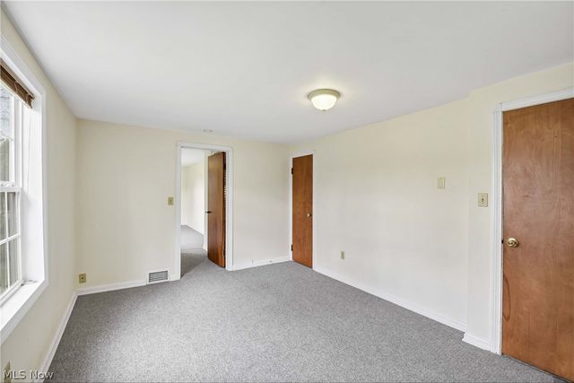 33015 Detroit Road, Avon, OH 44011