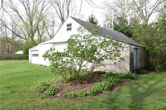 33015 Detroit Road, Avon, OH 44011