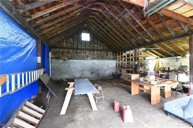 33015 Detroit Road, Avon, OH 44011