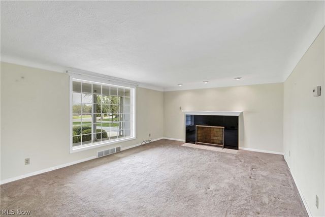 33015 Detroit Road, Avon, OH 44011
