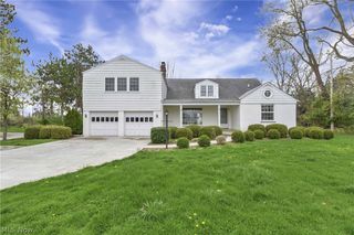 33015 Detroit Road, Avon, OH 44011