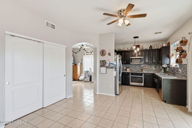 10520 E Greek Drive, Tucson, AZ 85747