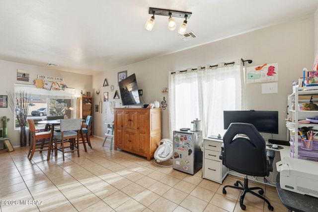 10520 E Greek Drive, Tucson, AZ 85747