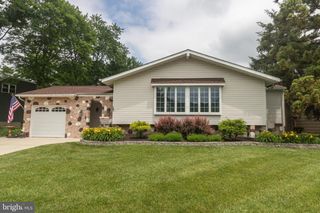 167 CANTERBURY RD, Mount Laurel, NJ 08054