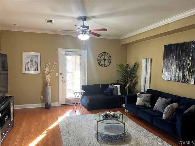 3218 Veterans Memorial 1204, Tuscaloosa, AL 35404