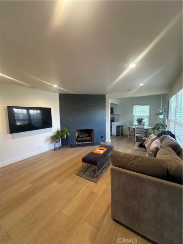 2303 Amherst, Los Angeles, CA 90064