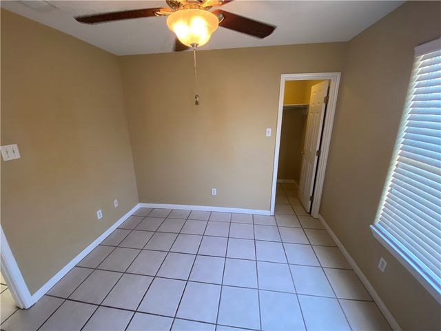 15410 Cruiser St B, Corpus Christi, TX 78418
