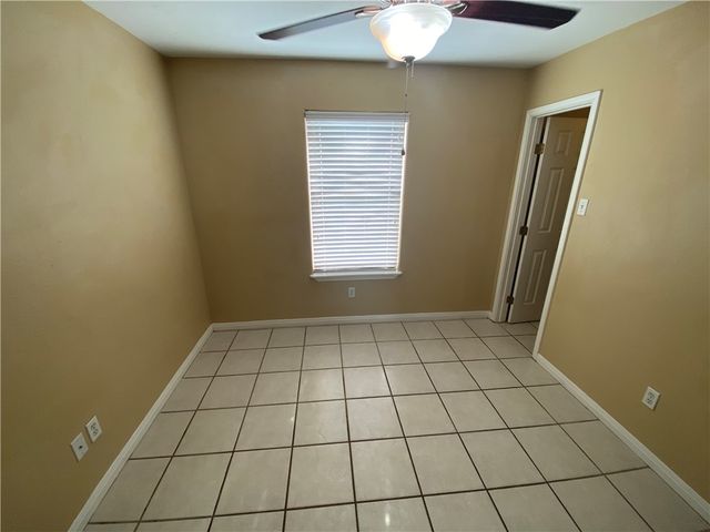 15410 Cruiser St B, Corpus Christi, TX 78418
