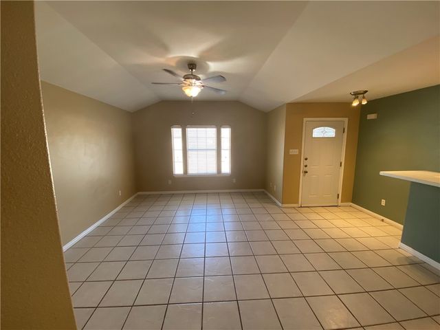 15410 Cruiser St B, Corpus Christi, TX 78418
