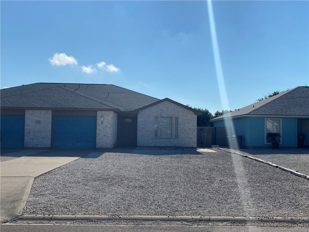 15410 Cruiser St B, Corpus Christi, TX 78418