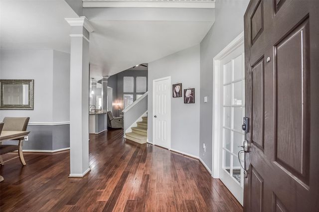 406 Ashberry Court, League City, TX 77573