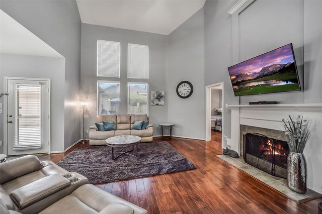 406 Ashberry Court, League City, TX 77573