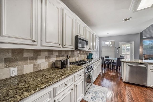 406 Ashberry Court, League City, TX 77573