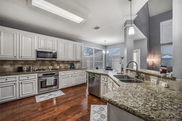 406 Ashberry Court, League City, TX 77573