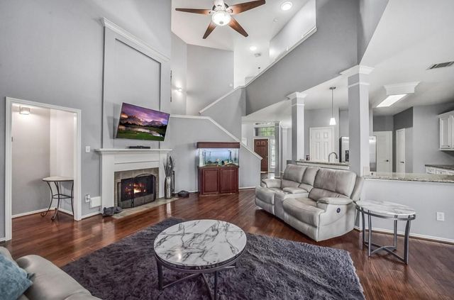 406 Ashberry Court, League City, TX 77573