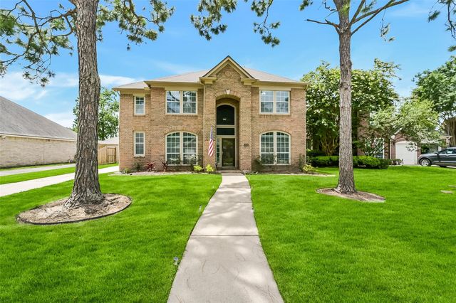 406 Ashberry Court, League City, TX 77573