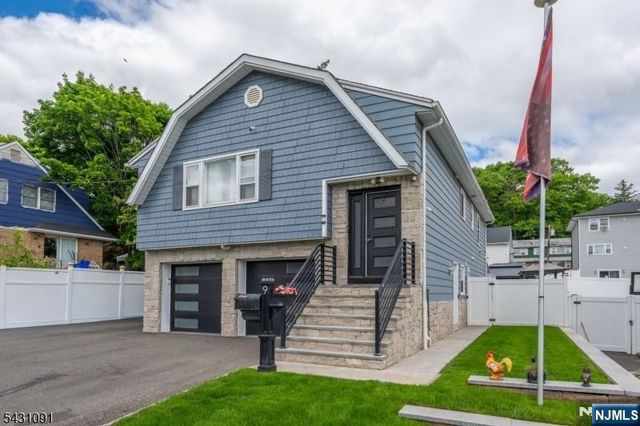 9 15th Street, Hawthorne, NJ 07506