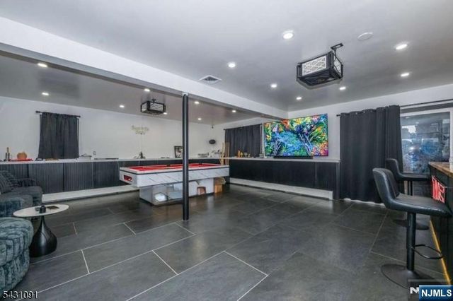 9 15th Street, Hawthorne, NJ 07506