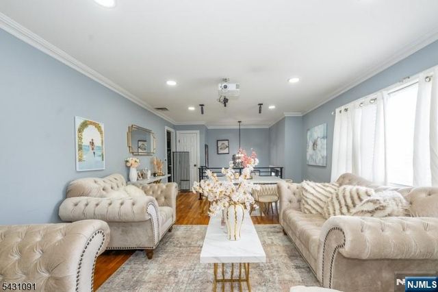 9 15th Street, Hawthorne, NJ 07506