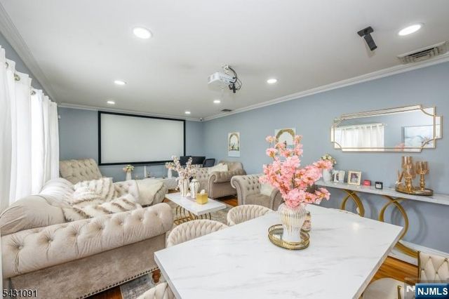 9 15th Street, Hawthorne, NJ 07506