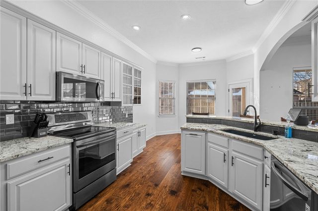 587 Bordeaux Avenue, Springdale, AR 72764