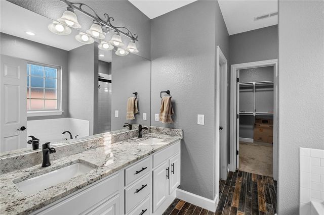 587 Bordeaux Avenue, Springdale, AR 72764