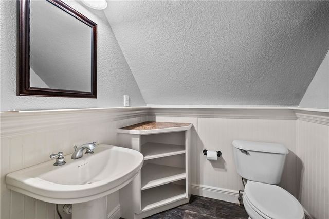 587 Bordeaux Avenue, Springdale, AR 72764