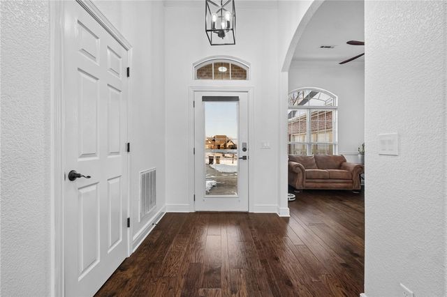 587 Bordeaux Avenue, Springdale, AR 72764