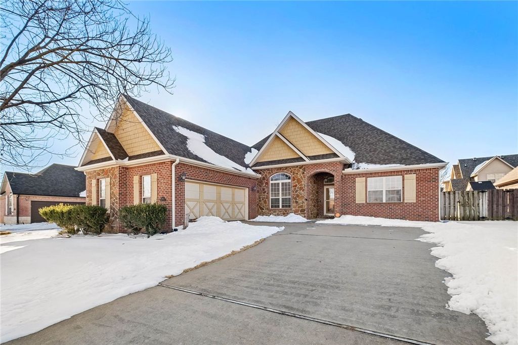 587 Bordeaux Avenue, Springdale, AR 72764