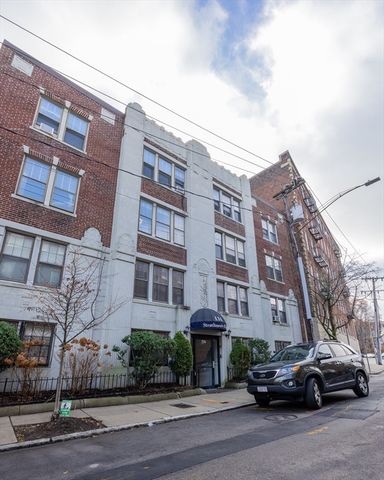 114 Strathmore Rd 102, Boston, MA 02135