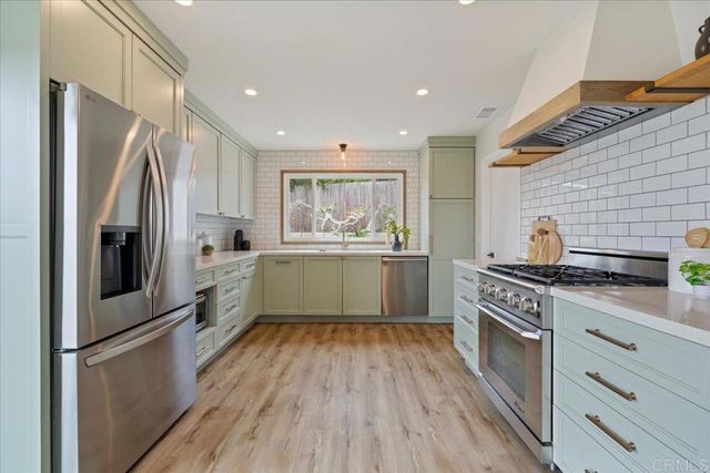 2704 Merlin Place, Oceanside, CA 92054