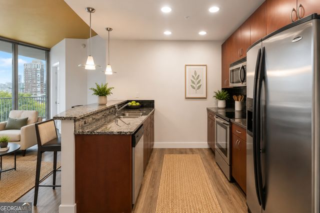 400 W Peachtree Street NW 806, Atlanta, GA 30308