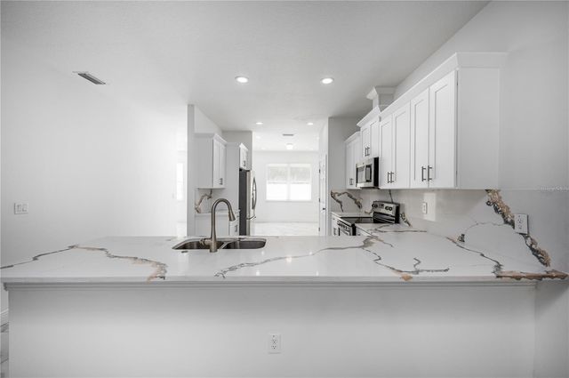 3724 N WHITTIER STREET, Tampa, FL 33619