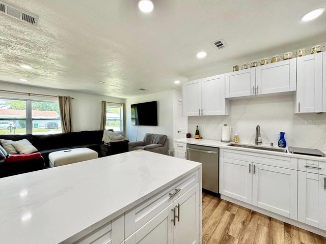 3814 W TYSON AVENUE, Tampa, FL 33611