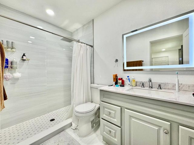 3814 W TYSON AVENUE, Tampa, FL 33611