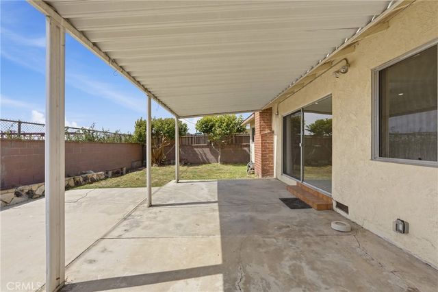 15627 E Prairie Avenue, Lawndale, CA 90260