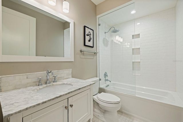 91 DAVIS BOULEVARD 201, Tampa, FL 33606