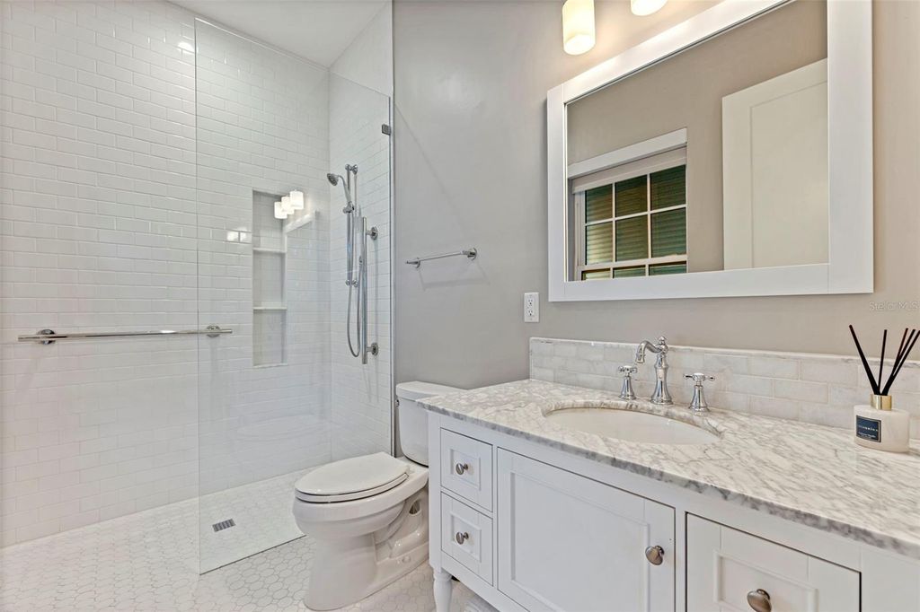 Image 24 of property listing at 91 DAVIS BOULEVARD 201, Tampa, FL 33606