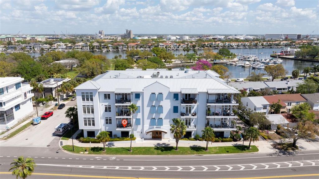 Image 30 of property listing at 91 DAVIS BOULEVARD 201, Tampa, FL 33606