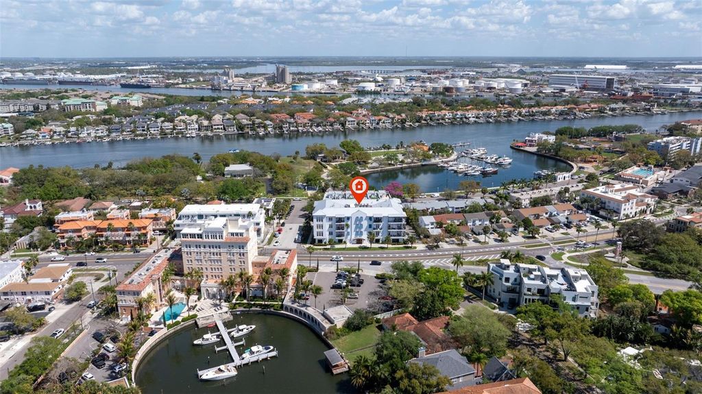 Image 34 of property listing at 91 DAVIS BOULEVARD 201, Tampa, FL 33606