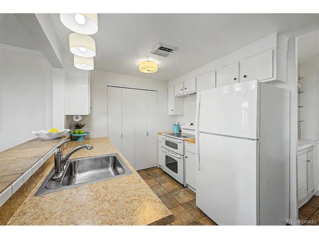 3131 E Alameda Ave 601, Denver, CO 80209