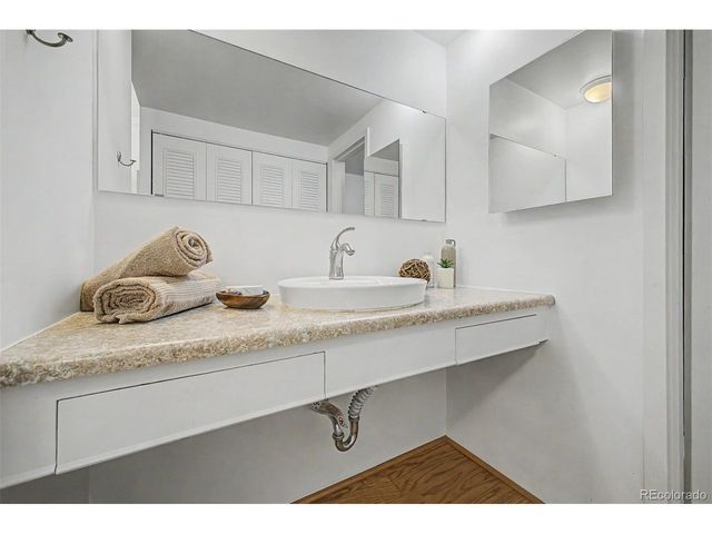 3131 E Alameda Ave 601, Denver, CO 80209