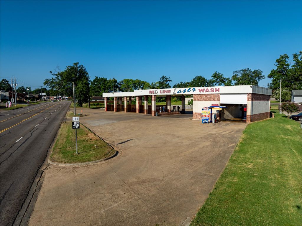 109 S Greer Boulevard, Pittsburg, TX 75686